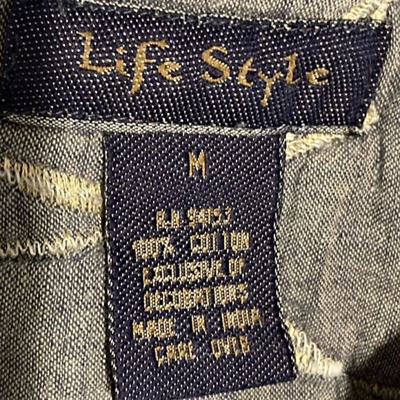 Denim embroidered jean jacket Medium - Picture 5 of 6